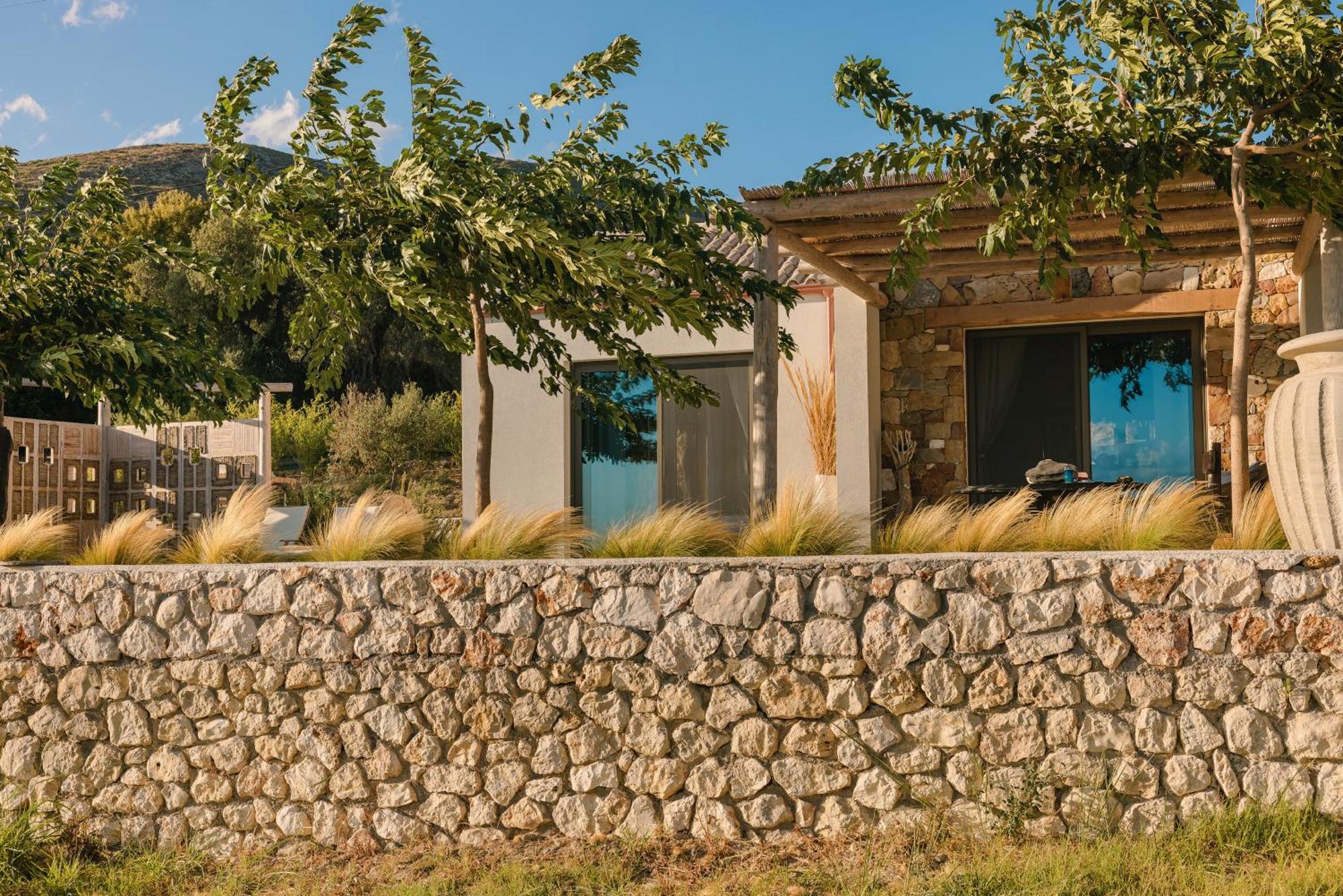 Spathes Suites Kefalonia - Luxury Suites Ratzaklion ภายนอก รูปภาพ